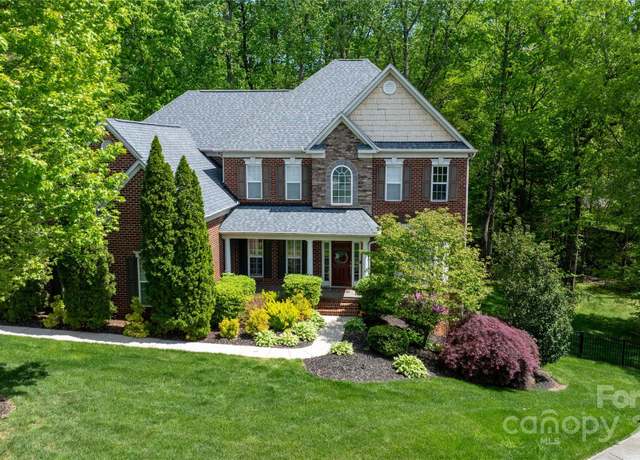 Property at 653 Buckleigh Ct NW, Concord, NC 28027, 6 beds, 4.5 baths