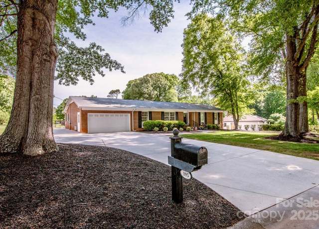 Property at 195 Brookfield Cir, Mooresville, NC 28115, 4 beds, 3 baths