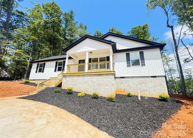 Property at 409 Scarlett Oak Ct NE, Lenoir, NC 28645, 4 beds, 2 baths