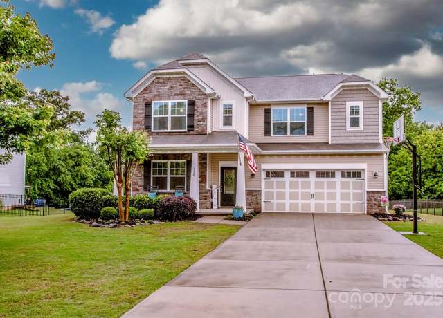 Property at 130 Bay Laurel Dr, Mooresville, NC 28115, 5 beds, 3 baths