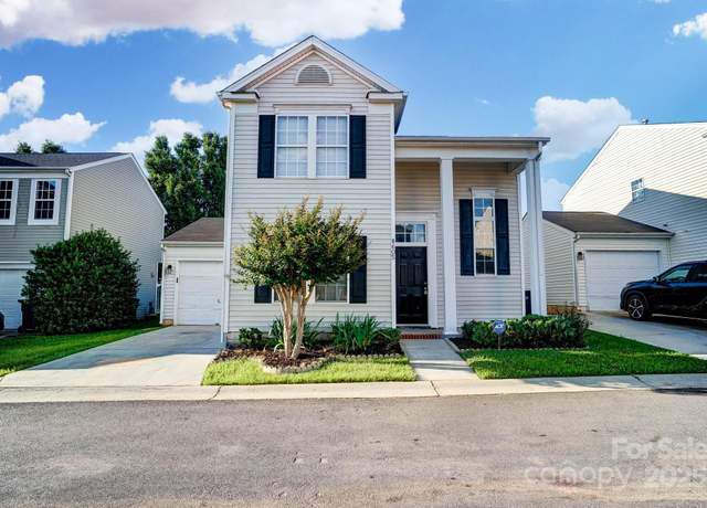 Property at 8605 Sawleaf Ct, Charlotte, NC 28215, 3 beds, 2 baths