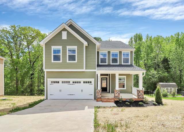 Property at 2822 Woodlands Creek Dr, Monroe, NC 28110, 5 beds, 2.5 baths