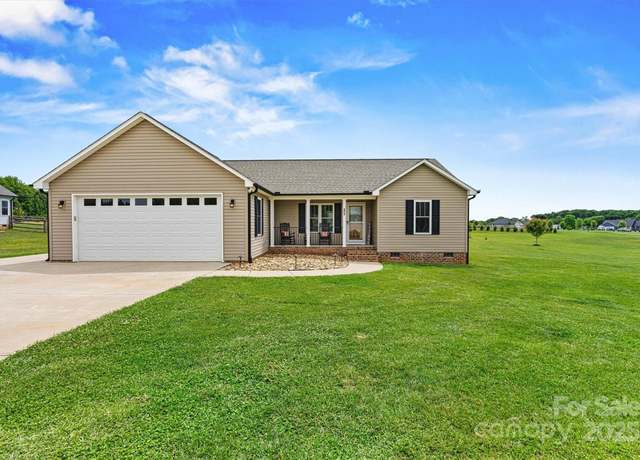 Property at 3645 Kimber Ln, Sherrills Ford, NC 28673, 3 beds, 2 baths