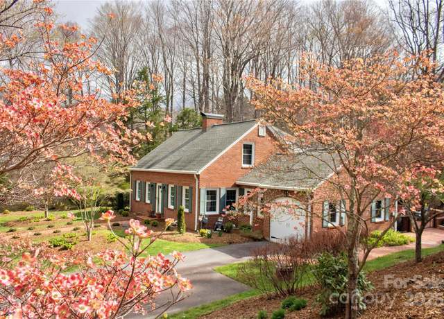 Property at 303 Wade E Vannoy Dr, West Jefferson, NC 28694, 4 beds, 3.5 baths