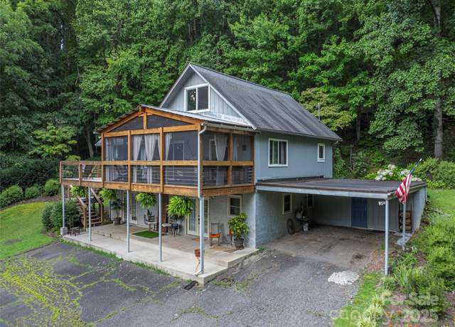 Property at 1411 Kitchens Branch Rd, Sylva, NC 28779, 3 beds, 3 baths