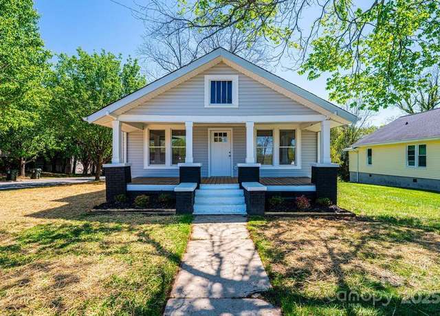 Property at 1143 N College Ave, Newton, NC 28658, 4 beds, 1.5 baths