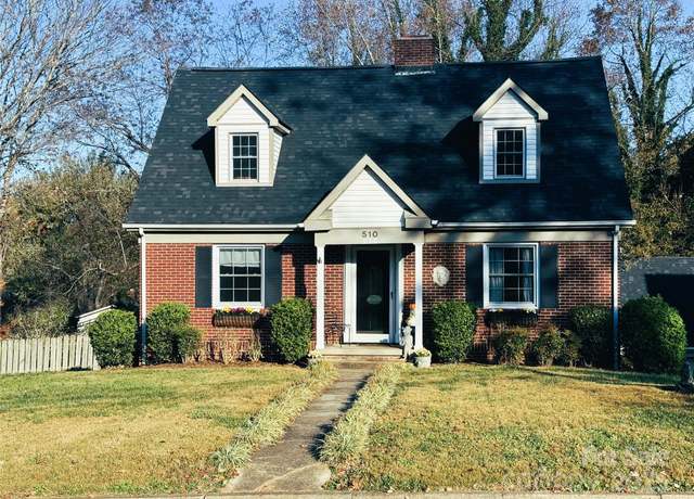 Property at 510 Collett St, Morganton, NC 28655, 3 beds, 2 baths