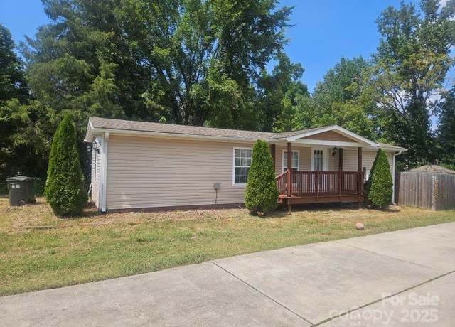Property at 5024 Victoria Ave, Charlotte, NC 28269, 2 beds, 1 bath