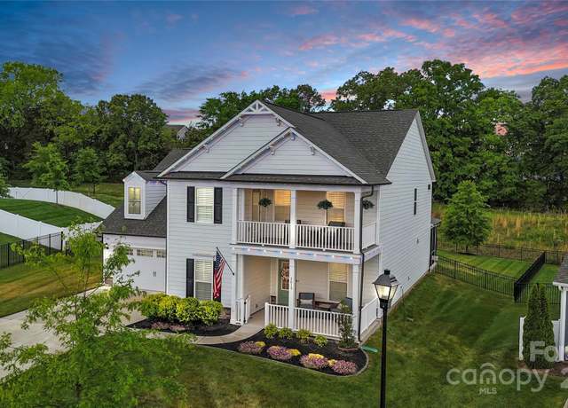 Property at 2019 Taylorcrest Dr, Fort Mill, SC 29715, 5 beds, 2.5 baths