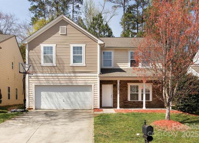 Property at 3308 Lemongrass Ln, Charlotte, NC 28214, 3 beds, 2.5 baths