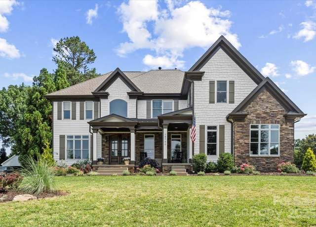 Property at 18745 Bluff Point Rd, Cornelius, NC 28031, 5 beds, 4.5 baths