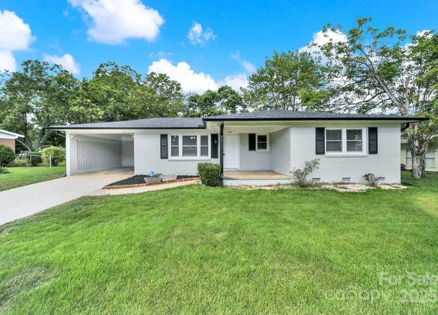 Property at 512 S Villa St S, Kannapolis, NC 28078, 3 beds, 2 baths