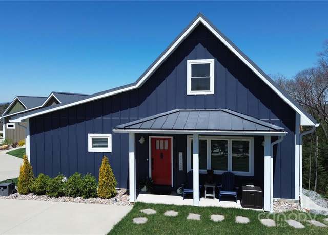 Property at 54 Paynes Ct, Roaring Gap, NC 28668, 2 beds, 3 baths