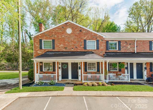 Property at 1217 Green Oaks Ln Unit K, Charlotte, NC 28205, 2 beds, 1.5 baths