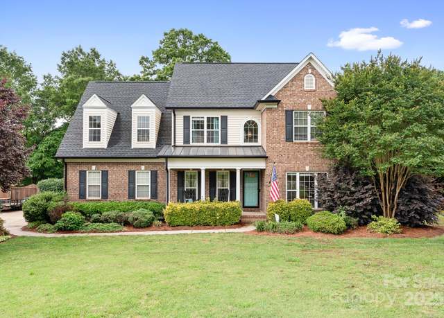 Property at 9000 Petunia Ct, Gastonia, NC 28056, 3 beds, 2.5 baths