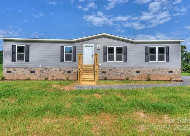 Property at 493 Eagle Mills Rd, Hamptonville, NC 27020, 3 beds, 2 baths