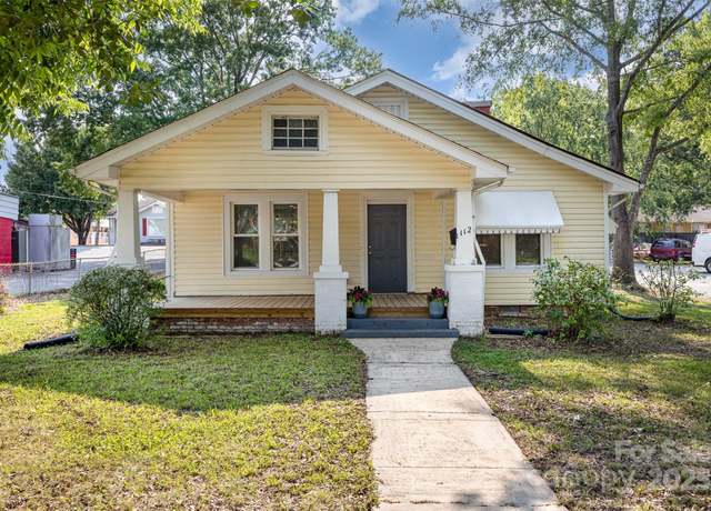 Property at 1112 Concord Ave, Monroe, NC 28110, 3 beds, 2 baths
