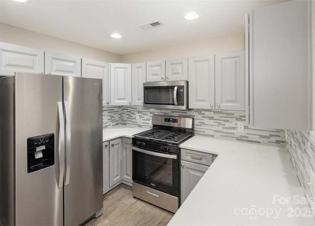 Property at 718 W Trade St #314, Charlotte, NC 28202, 2 beds, 2 baths