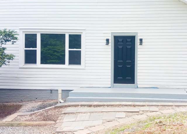 Property at 105 N Inman Ave, Bessemer City, NC 28016, 5 beds, 3 baths