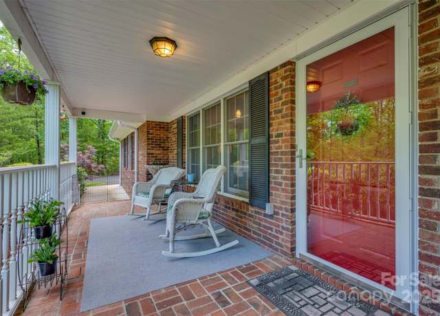 Property at 167 Lanier Dr, Landrum, SC 29356, 3 beds, 2 baths