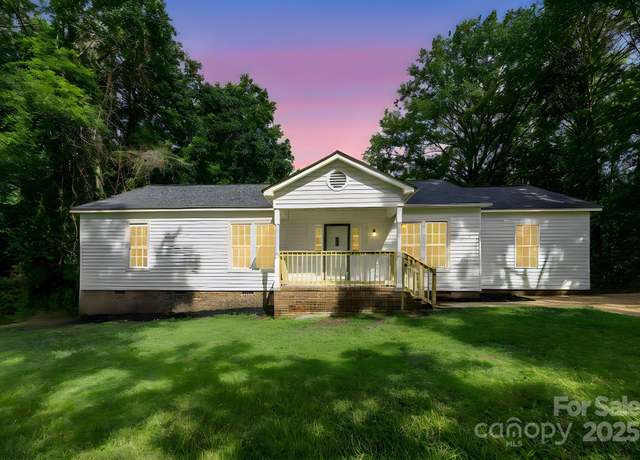 Property at 442 Lovelace Rd, Rock Hill, SC 29730, 3 beds, 2 baths