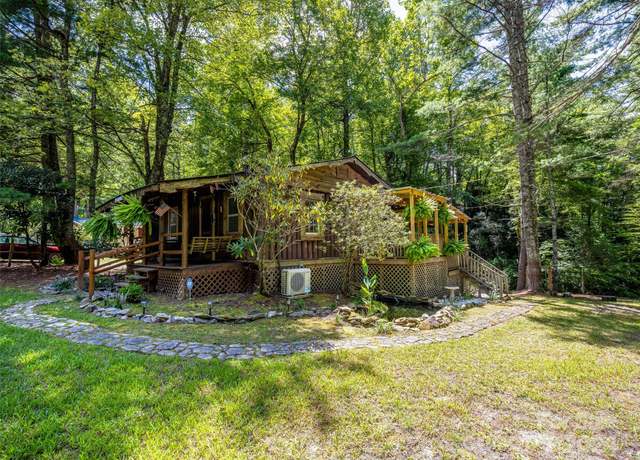 Property at 685 Shumont Rd, Black Mountain, NC 28711, 2 beds, 1 bath