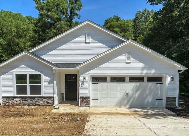 Property at 4474 Pebblebrook Cir SW, Concord, NC 28027, 3 beds, 2 baths