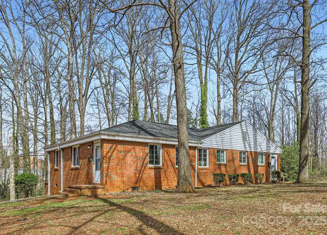 Property at 3210 Marlborough Rd, Charlotte, NC 28208, 2 beds, 1 bath