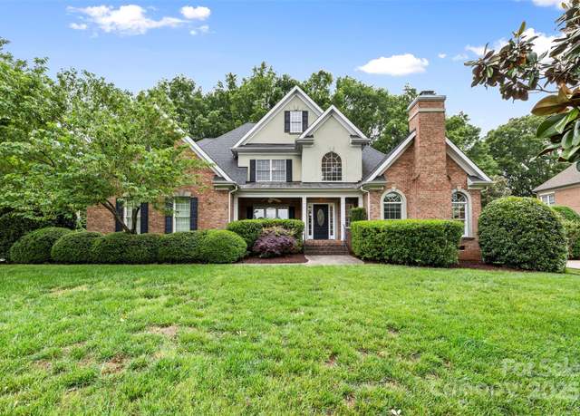 Property at 1200 Churchill Downs Dr, Waxhaw, NC 28173, 5 beds, 3.5 baths