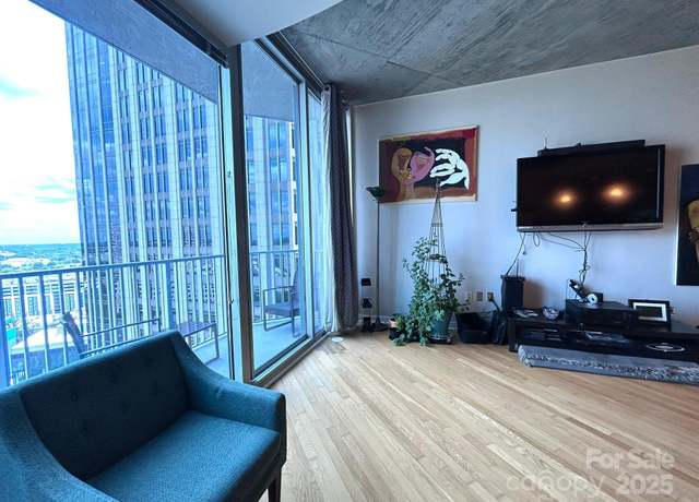 Property at 210 N Church St, Charlotte, NC 28202, 1 bed, 1 bath