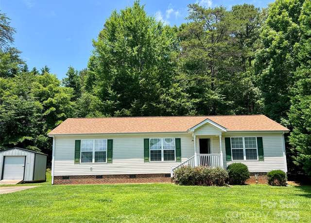 Property at 1031 Daniel Dr, Stanley, NC 28164, 3 beds, 2 baths