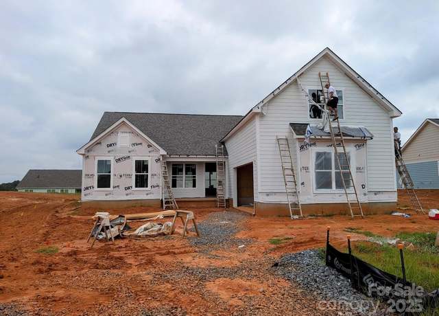 Property at 1652 Dresden Dr, Rock Hill, SC 29732, 3 beds, 2.5 baths