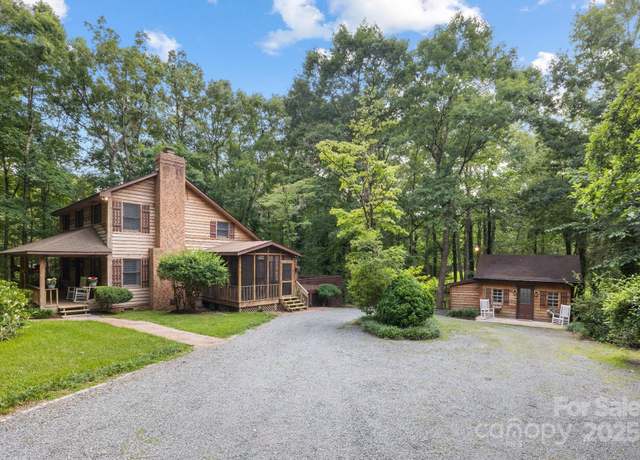 Property at 715 White Oaks Cir, Monroe, NC 28110, 3 beds, 2.5 baths