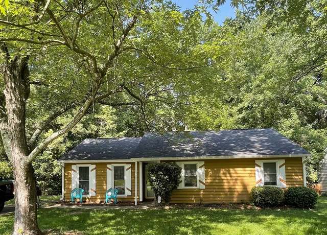 Property at 6832 Delta Lake Dr, Charlotte, NC 28215, 3 beds, 1.5 baths