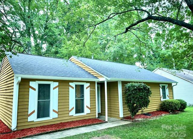 Property at 6832 Delta Lake Dr, Charlotte, NC 28215, 3 beds, 1.5 baths