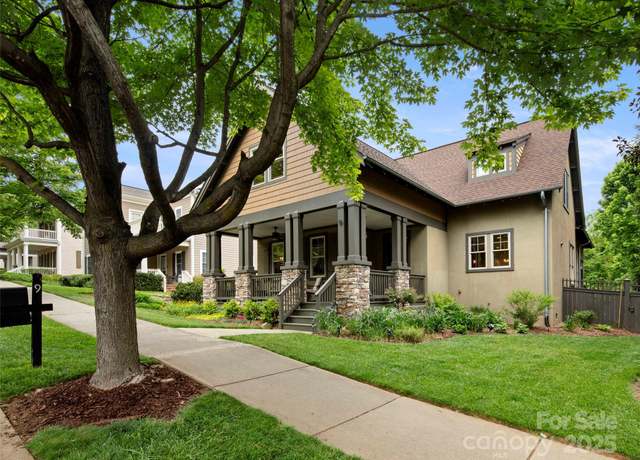 Property at 9 Dearborn St, Asheville, NC 28803, 4 beds, 3.5 baths