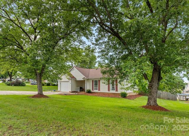 Property at 510 Viking Pl SW, Concord, NC 28025, 3 beds, 2 baths