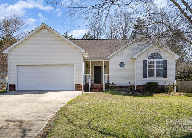 Property at 959 Avery Ct, Concord, NC 28025, 3 beds, 2 baths