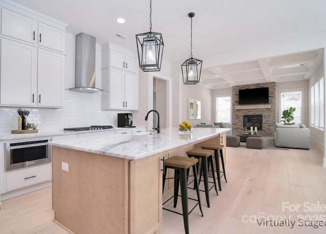 Property at 1378 Cedardale Ln, Denver, NC 28037, 4 beds, 3.5 baths