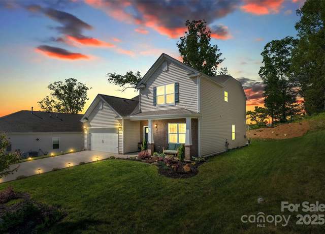 Property at 761 Fountain Park Blvd #42, Asheville, NC 28806, 4 beds, 2.5 baths