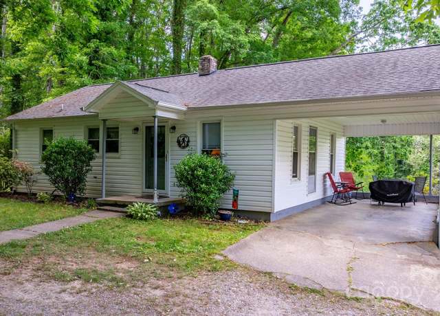 Property at 715 Broadway St NW, Lenoir, NC 28645, 2 beds, 1 bath