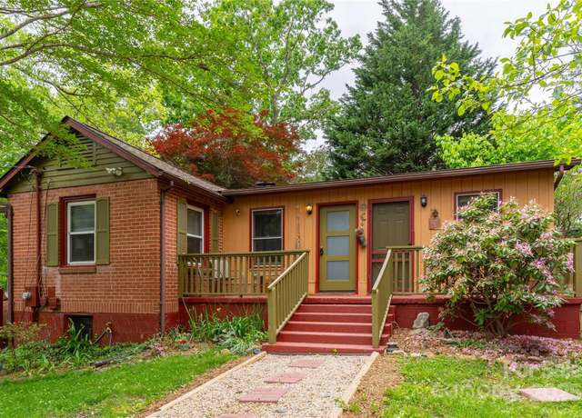 Property at 100 Park Ridge Ave, Swannanoa, NC 28778, 2 beds, 3 baths
