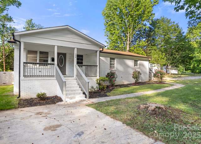 Property at 104 Berry St, Fort Mill, SC 29715, 4 beds, 2 baths