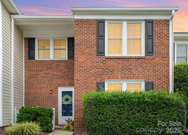 Property at 10929 Winterbourne Ct, Charlotte, NC 28277, 3 beds, 2.5 baths