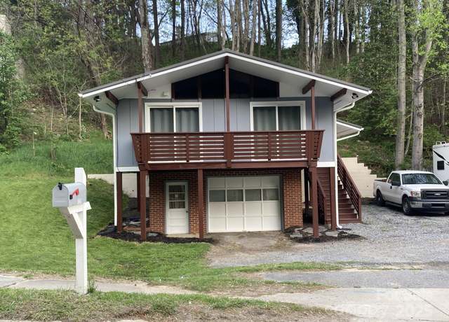 Property at 1315 Russ Ave, Waynesville, NC 28786, 2 beds, 1 bath