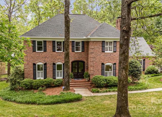 Property at 2600 Oakmeade Dr, Charlotte, NC 28270, 4 beds, 2.5 baths