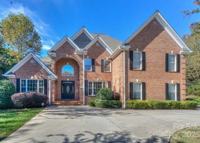 Property at 406 Canvasback Rd, Mooresville, NC 28117, 4 beds, 4 baths
