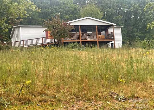 Property at 1267 Jacktown Rd, Marion, NC 28752, 3 beds, 2 baths