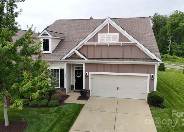 Property at 123 Hanks Bluff Dr, Mooresville, NC 28117, 3 beds, 2 baths