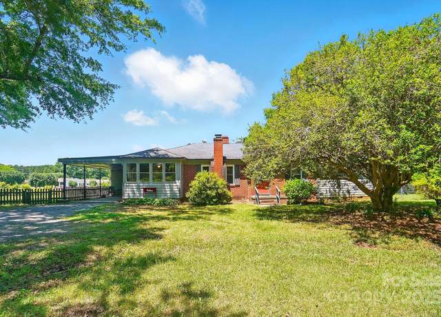 Property at 2722 Catawba Church Rd, Rock Hill, SC 29730, 3 beds, 2 baths